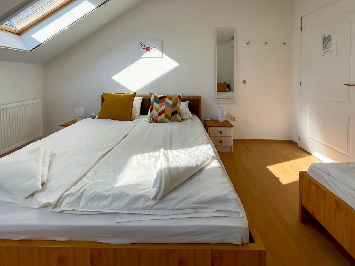 Bed and Breakfast Tanyacsarda Panzio Baja Zewnętrze zdjęcie
